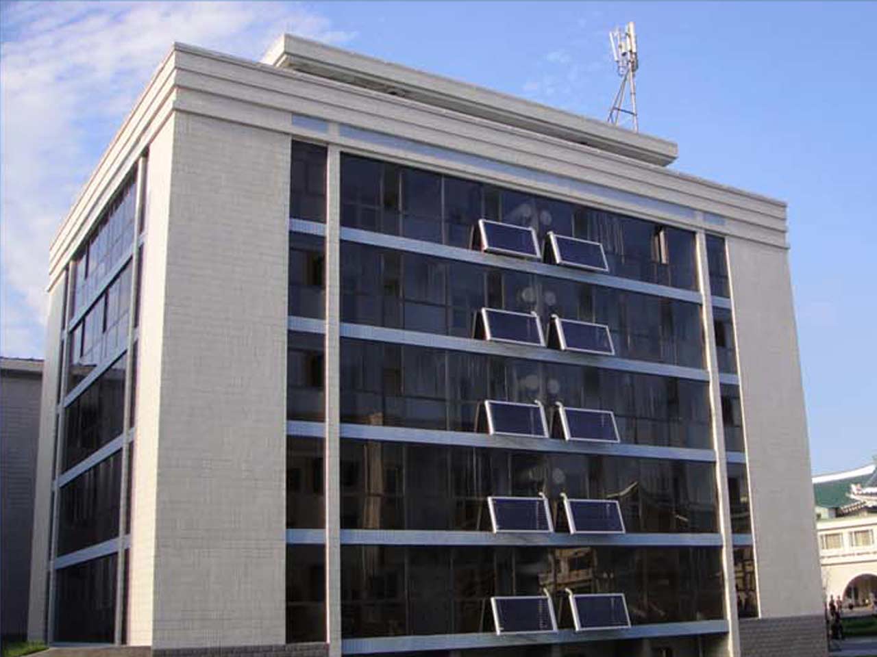 Solar Energy Equipment Distribution Center
