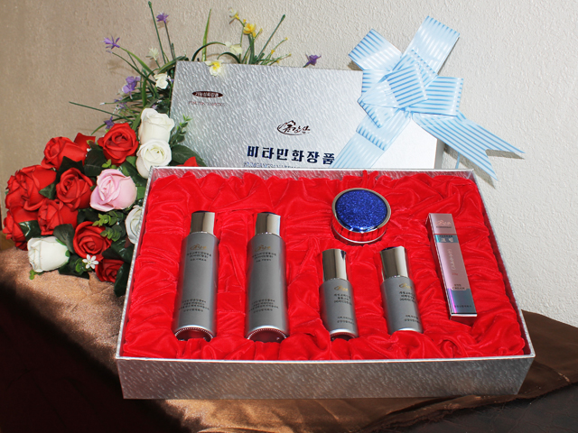 Vitamin Cosmetics 6 in 1