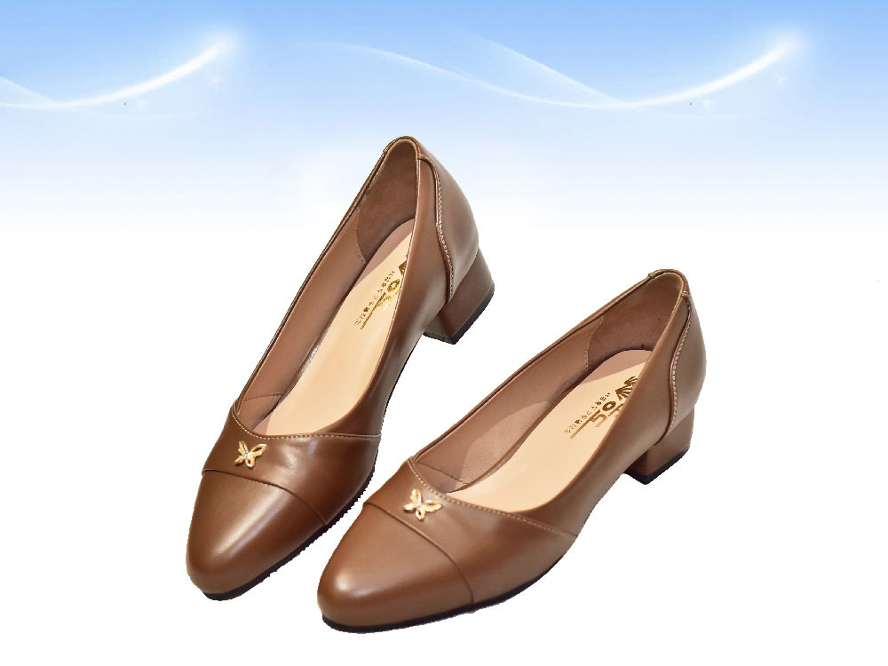 Leather shoes for women