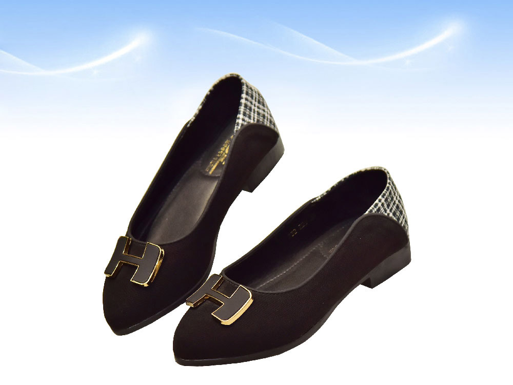 Leather shoes for women