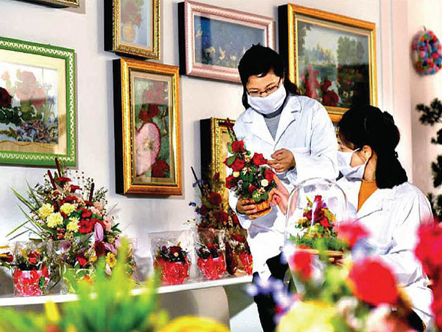 Dried and preserved flower is in bloom all year round